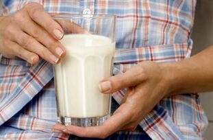 Uma garota perde peso com kefir